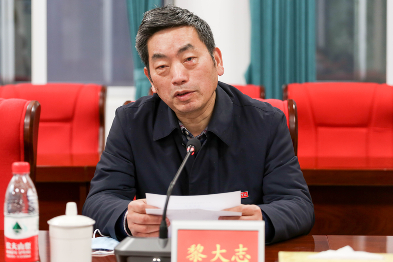 会上,黎大志校长对长沙市科技局领导的到来表示了欢迎,并简要介绍了