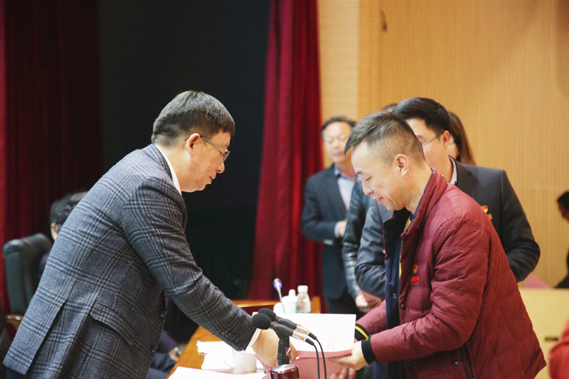 1574298135987073970.jpg 授予.jpg